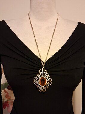 Vintage 80s Gold Plated Large Orange Oval Crystal Pendant Thick Heavy Necklace